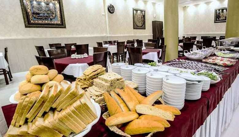 فاصله این هتل تا حرم چقدر است؟